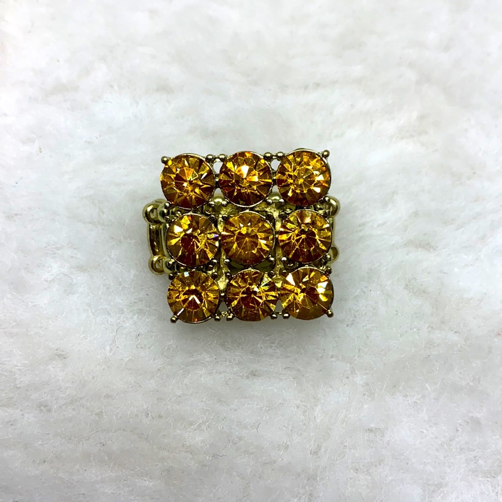 Brilliant Sparkle Cocktail Ring 9 Luscious Crystals